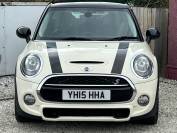 MINI HATCHBACK