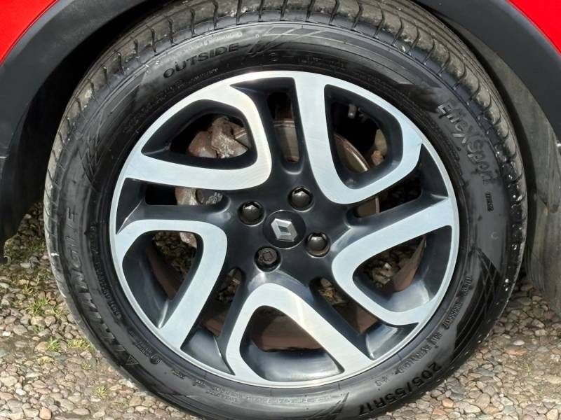 RENAULT CAPTUR
