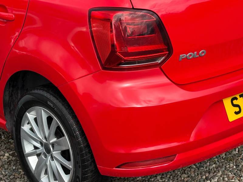 VOLKSWAGEN POLO